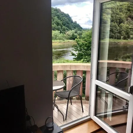 Vila Lukre Vila Decin